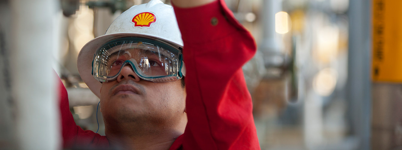 Male worker, Refinery, Houston